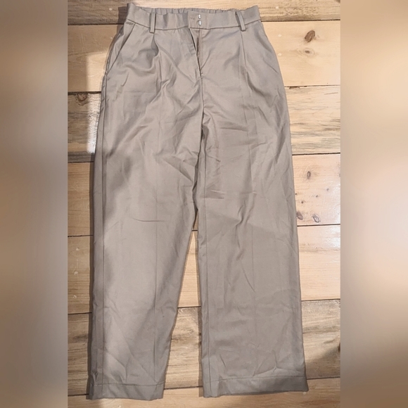 H&M size 6 beige dress pants - Picture 3 of 5